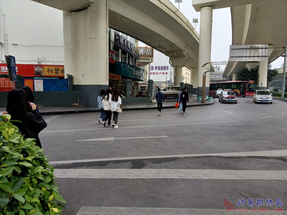 201226nnbwg008.jpg