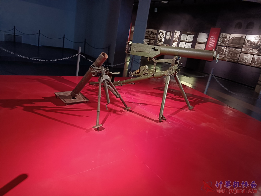 201226nnbwg140.jpg