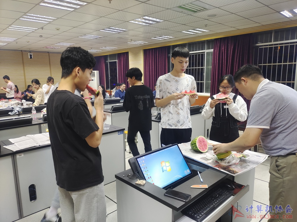 230512CA18znqcbh111.jpg