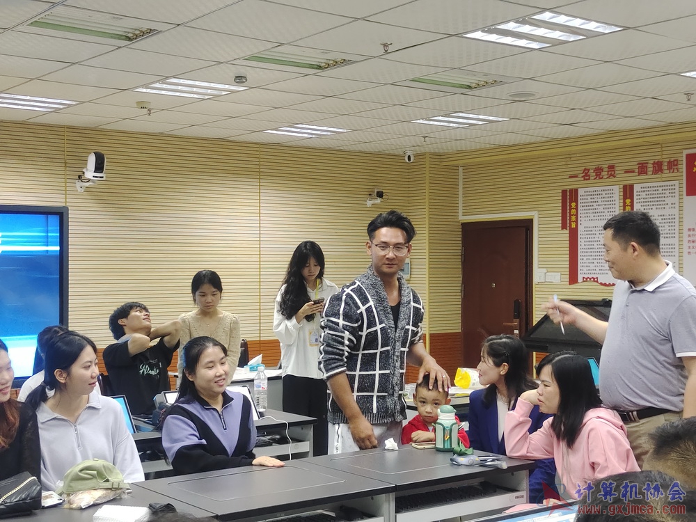 230512CA18znqcbh158.jpg