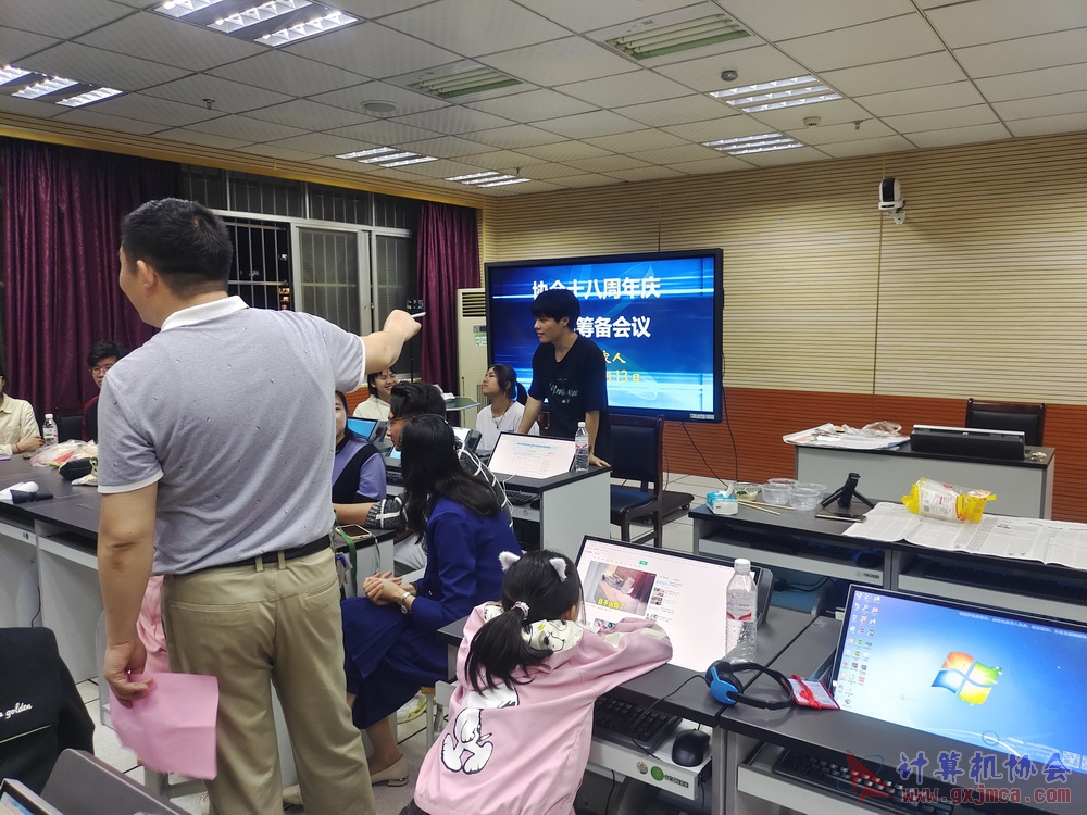 230512CA18znqcbh170.jpg