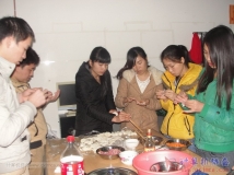 20131231秘书处自由组织包饺子联谊活动（01）