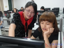 20130416协会开展《PS图像处理之照片合成》培训活动