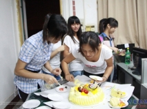 20130612协会庆七届会长生日及成员共度端午节（03）