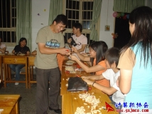 2006-06-01协会委员会全体成员庆六一大型联谊活动（01）