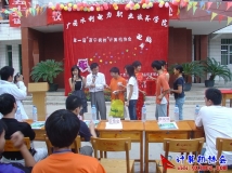 2006-11-13参加水电职院计协电脑节（04）