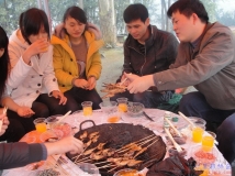 2012-03-03协会八届干部石门森林公园烧烤交流活动（05）