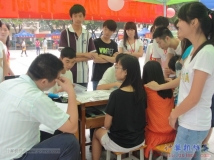 20130927协会2013级招新工作火热进行中（03)