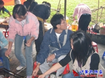 2006-12-03协会委员会全体成员与指导老师狮山公园大型户外师生联谊活动\相机6(02)
