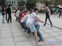 2012-11-20协会参加社团拔河比赛