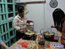 2011-03-19七届人事部财务部聚餐联谊活动