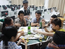 20130612协会庆七届会长生日及成员共度端午节（05）