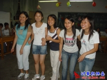 2006-06-01协会委员会全体成员庆六一大型联谊活动（02）