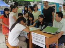 20130927协会2013级招新工作火热进行中（02）