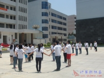 20130613为协会八周年庆典摆造型现场