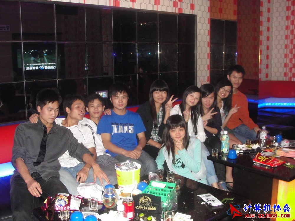 111015ca100.JPG