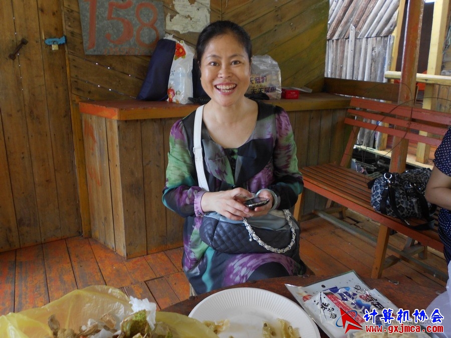 120602ca3056.jpg