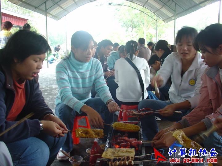 061203SKD694.JPG