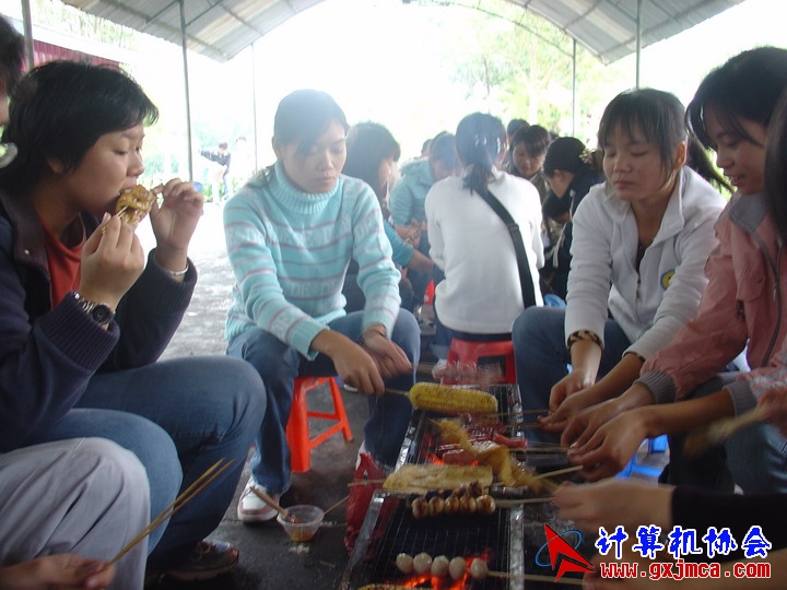 061203SKD695.JPG