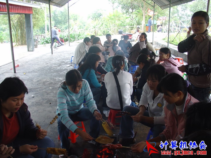 061203SKD696.JPG