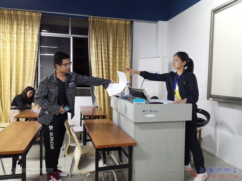 181026YBGSZJLLKH21.jpg