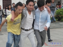 20141103协会积极参加院社团第八届社团活动月开展的活动（铁人三项的比赛）